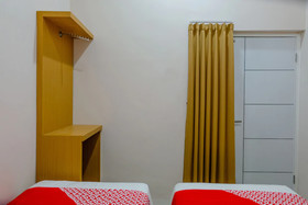 Javas Guest House by OYO Rooms