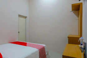 Javas Guest House by OYO Rooms