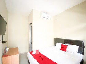 RedDoorz @ Simpang Borobudur