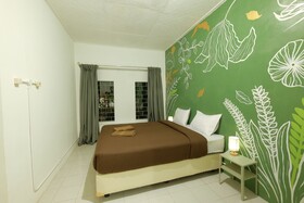 Snooze Hostel Malang