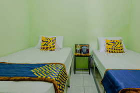 Sriwijaya Family Residence by OYO Rooms