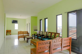 Sriwijaya Family Residence by OYO Rooms