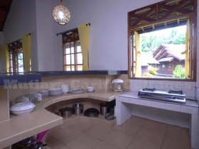 Mutiara Carita Cottages & Hotel