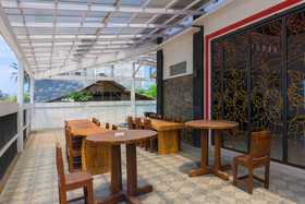 Benson Hotel by OYO Rooms