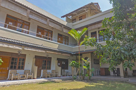 Cahaya Guest House by OYO Rooms