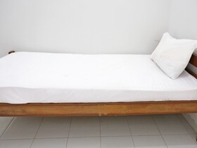 OYO Life 92925 Kost Bu Mala 2 Syariah