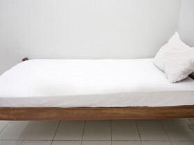 OYO Life 92925 Kost Bu Mala 2 Syariah