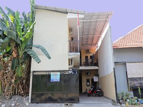 OYO Life 92925 Kost Bu Mala 2 Syariah