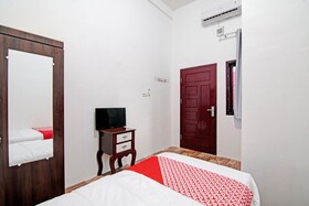 Dekna Homestay Syariah by OYO