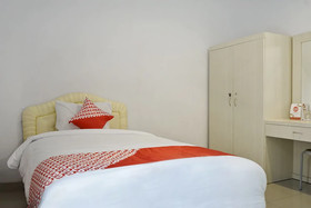 Home Sty Residence by OYO Rooms
