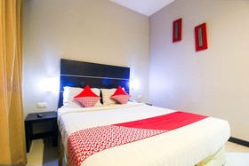 iShine Hotel by OYO Rooms