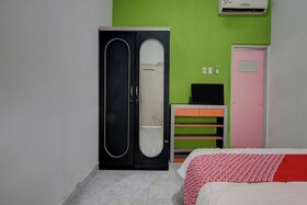 Penginapan Syariah By OYO