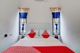 Raya Guest House Syariah by OYO