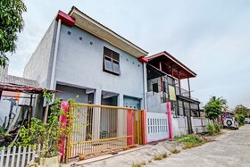 SPOT ON 91828 Homestay Dinda Syariah