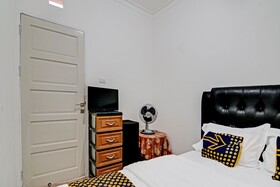 SPOT ON 91828 Homestay Dinda Syariah