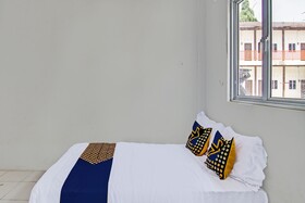 SPOT ON 91828 Homestay Dinda Syariah