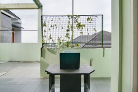 SPOT ON 91858 Raja Homestay Syariah