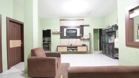 Spot On 91875 Nayla Homestay Syariah