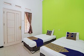 SPOT ON 92801 Penginapan Puti Syariah