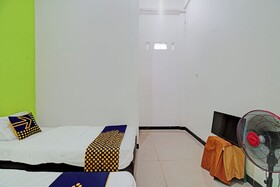SPOT ON 92801 Penginapan Puti Syariah