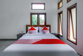 Ansori Homestay by OYO Rooms