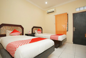 Female Guest House by OYO Rooms