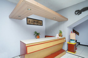 Female Guest House by OYO Rooms