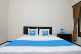 Hotel Ratna by Airy Rooms