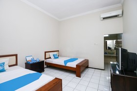 Hotel Ratna by Airy Rooms