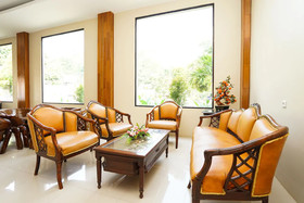 Kampoeng Kita Hotel by OYO Rooms