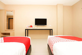 Kampoeng Kita Hotel by OYO Rooms