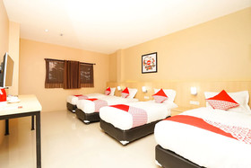 Kampoeng Kita Hotel by OYO Rooms
