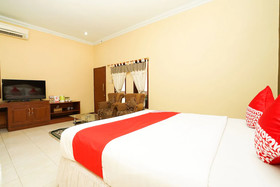 Kampoeng Kita Hotel by OYO Rooms