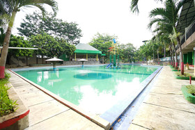 Kampoeng Kita Hotel by OYO Rooms