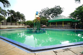 Kampoeng Kita Hotel by OYO Rooms