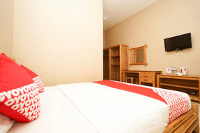 Kampoeng Kita Hotel by OYO Rooms