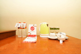 Kampoeng Kita Hotel by OYO Rooms