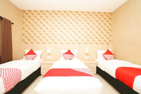 Kampoeng Kita Hotel by OYO Rooms