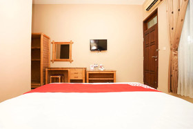 Kampoeng Kita Hotel by OYO Rooms