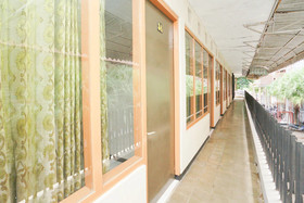 Ratna Backpacker Syariah by OYO Rooms