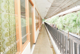 Ratna Backpacker Syariah by OYO Rooms