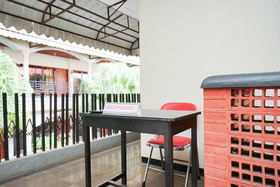 Ratna Backpacker Syariah by OYO Rooms