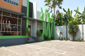 RedDoorz Syariah near Balai Kota Probolinggo 2