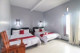 Saputra View Bromo Guest House by Reddoorz