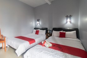 Saputra View Bromo Guest House by Reddoorz