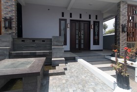 Saputra View Bromo Guest House by Reddoorz