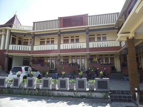SM Bromo Hotel