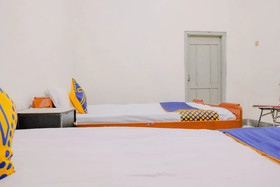 Hotel Raya by OYO Rooms