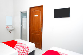 Achterhuis Guest House by OYO Rooms