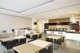 Amaris Hotel Simpang Lima